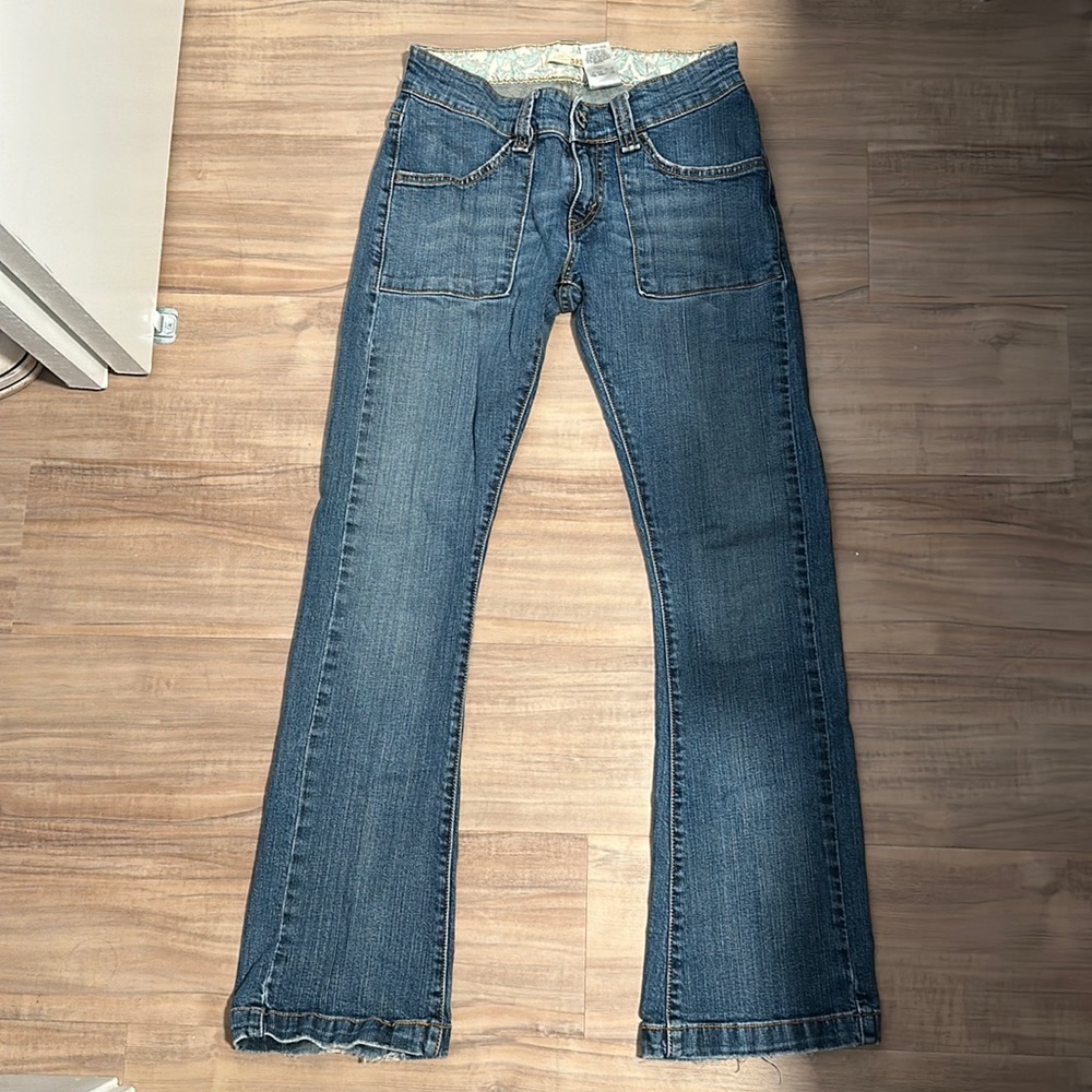 Levi’s 542 low-rise bootcut jeans